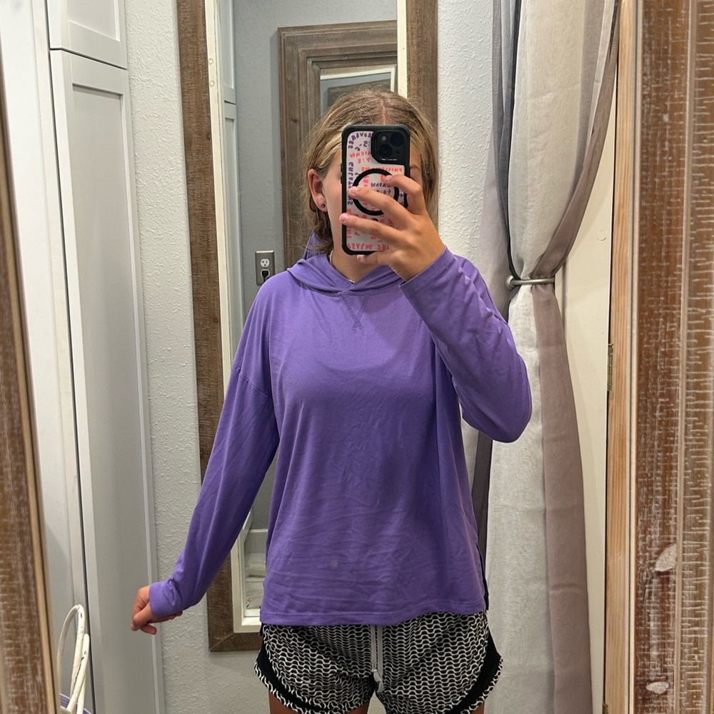 * 🤑💰🤑 3/$10.00 budle item 🤑💰🤑 Girls Longsleeve Running Pullover